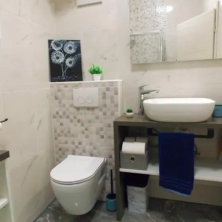 Apartman Bamboo Nin Exterior photo