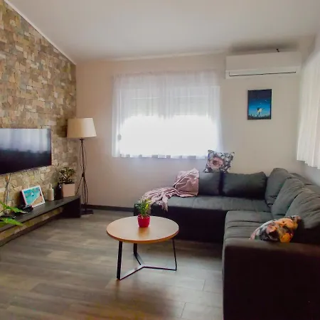 Apartman Bamboo Nin Exterior photo